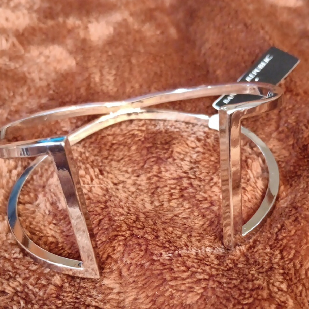 Silver Geometric Cuff Bracelet - image 1